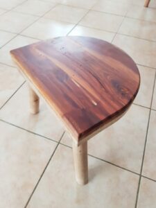 tabouret en bois